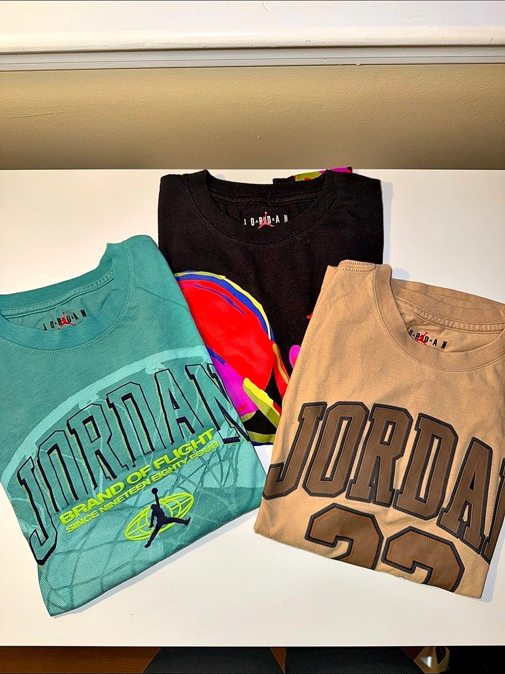 3 Jordan Brand of Flight Graphic T-Shirt Boys size Medium